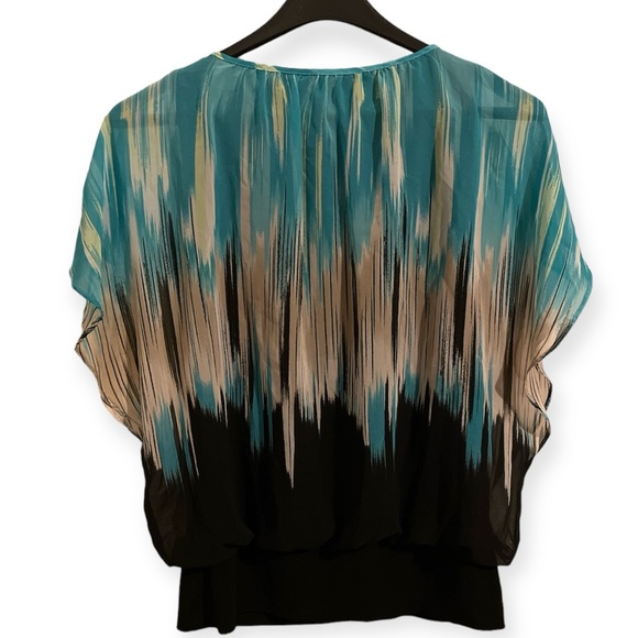 JM Collection Top - Picture 2 of 3